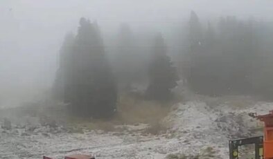 Bursa Uludağ’a kar yağdı