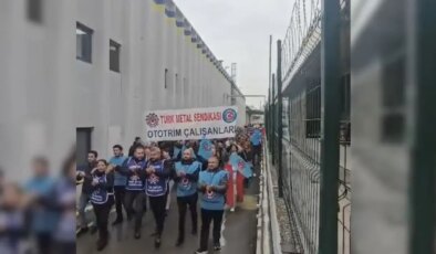 Bursa’daki Ototrim Panel Fabrikası’nda TİS eylemi: ‘Biz hakkımızı istedik, onlar haklarımıza göz dikti’