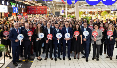 CarrefourSA, 12 Aralık Mağazacılar Günü’nü 15 bin çalışanı ile kutladı