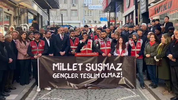 CHP Gençlik Kollarından 81 ilde ortak açıklama: ‘Neyi konuşmamızı istemiyorsanız…’