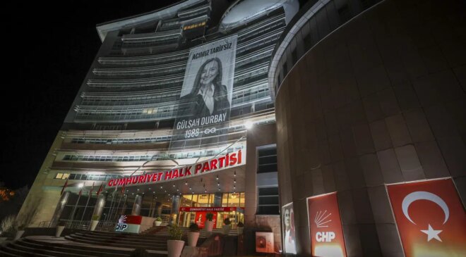 CHP Genel Merkezi’ne Gülşah Durbay fotoğrafı asıldı