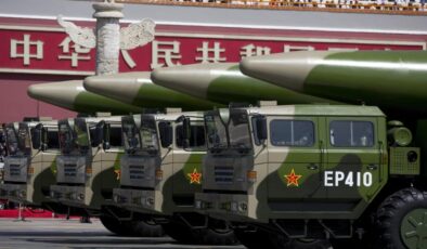 Çin’den Pentagon raporuna yalanlama: Nükleer silahlanma yarışında değiliz