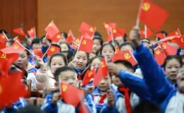 Çocuk üzerinden güç inşası: Çinli milyarderlerin ABD planı