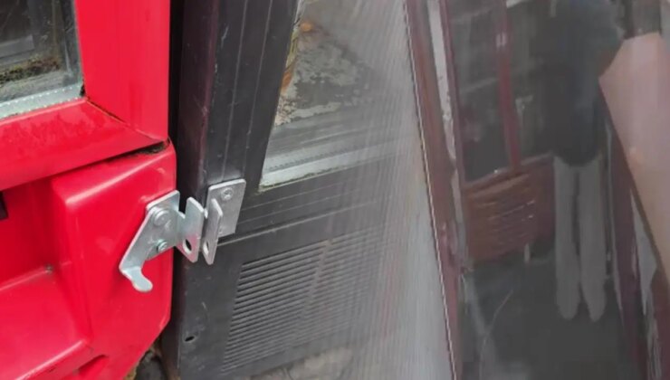 Çocuklar büfenin kilidini çözdü: İşletmeci isyan etti