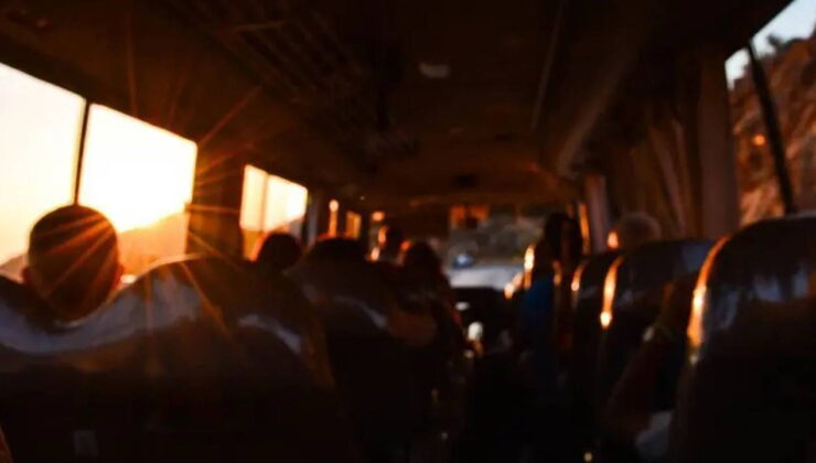 ‘Cumhurbaşkanı hakaret’ ihbarıyla otobüsten indirilip gözaltına alındı