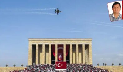 Cumhurbaşkanı Yardımcısı Yılmaz, Anıtkabir’de slogan atılması konusunda bakanlığı işaret etti: Saray topu MSB’ye attı
