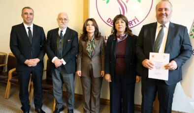 DEM Parti komisyon raporunu TBMM Başkanlığı’na teslim etti