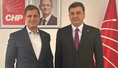 Deniz Yücel, CHP Sözcülüğü görevini Zeynel Emre’ye devretti