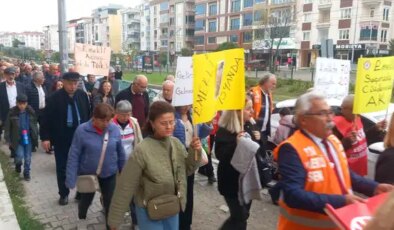 Dev Emekli-Sen Samsun Şubesi: Bir avuç zengin için değil, ’emekçi ve emekli için bütçe’ şiarıyla alanlardayız