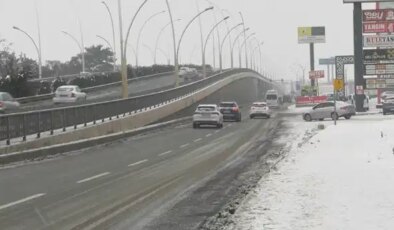 Diyarbakır’da yoğun kar yağışı: Uçuşlar iptal edildi, otobüs seferleri durduruldu