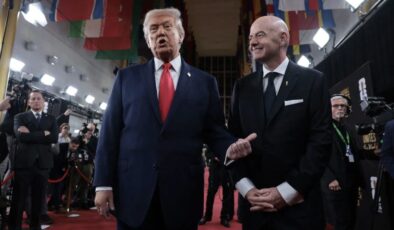 Donald Trump’a ‘FIFA Barış Ödülü’ verildi