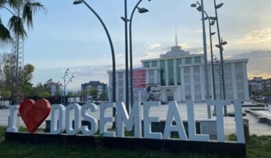 Döşemealtı Belediyesi’ne yönelik operasyonda 4 tutuklama