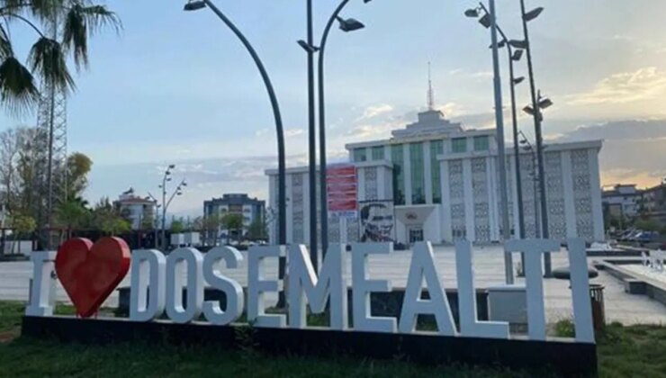 Döşemealtı Belediyesi’ne yönelik operasyonda 4 tutuklama