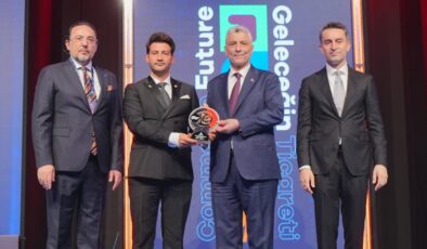 E-Ticaret ekosistemine katkı verenler ödül aldı