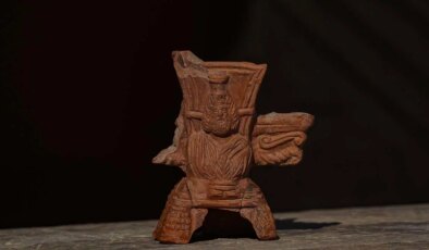 Efes’te Mısır tanrısı kabartmalı tütsü bulundu