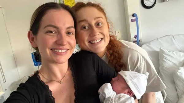 En yakın arkadaşının çocuğunu doğurdu: ‘Sayesinde anne oldum’