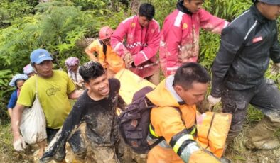 Endonezya’da bilanço ağırlaşıyor: Afetlerde ölenlerin sayısı 248’e yükseldi