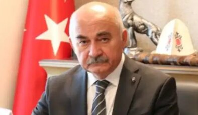 Eski MHP’li vekilden ‘Papa’ tepkisi! Osmanlı ve Atatürk dönemini hatırlattı