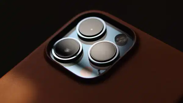 Eski sürümlerde kalanlara Apple’ın uyarı geldi! iOS 26.1’e güncelleme yapın