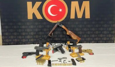 Ev ile işyerinde 7 ruhsatsız tabanca ve tüfek yakalandı