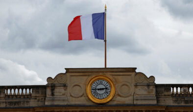 Fransa’da ‘darbe’ iddiası taşıyan sahte video ortalığı karıştırdı