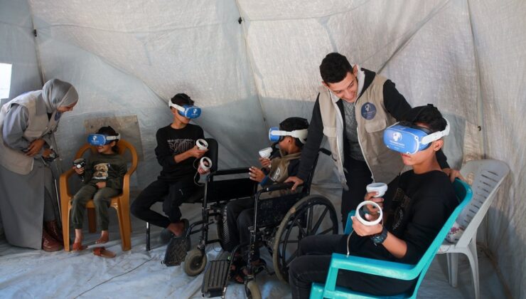 Gazze’de savaş travması yaşayan çocuklar sanal gerçeklikle rehabilite ediliyor