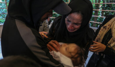 Gazze’de su altında kalan çadırda bir bebek soğuktan öldü