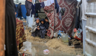 Gazze’yi etkisi altına alan ‘Byron’ fırtınası soykırımdan kurtulanların acılarını katladı