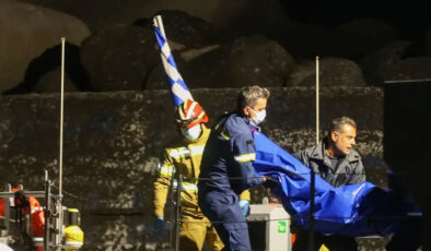 Girit açıklarında alabora olan teknede 17 göçmen hayatını kaybetti