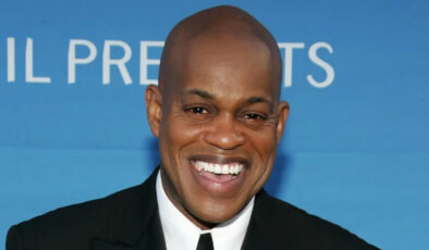 Grammy adayı şarkıcı Jubilant Sykes evinde bıçaklanarak öldürüldü! Oğlu gözaltına alındı