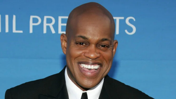 Grammy adayı şarkıcı Jubilant Sykes evinde bıçaklanarak öldürüldü! Oğlu gözaltına alındı