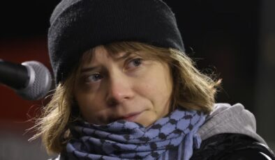 Greta Thunberg’e Londra’da Filistin gözaltısı: Kefaletle serbest