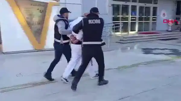 Gürcistan’da yakalanmıştı: Türkiye’ye iade edilen suç örgütü yöneticisi tutuklandı