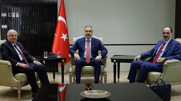 Hakan Fidan, Yaşar Güler ve İbrahim Kalın’dan Şam ziyareti: Şara ile görüşecekler