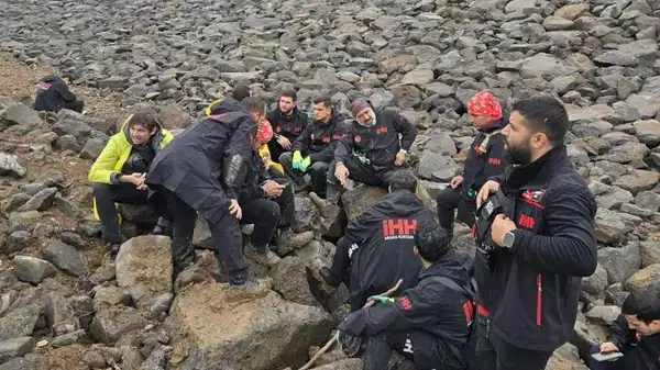 Hatay’da dehşet… Kayıp çocuk toprağa yarı gömülü halde bulundu!