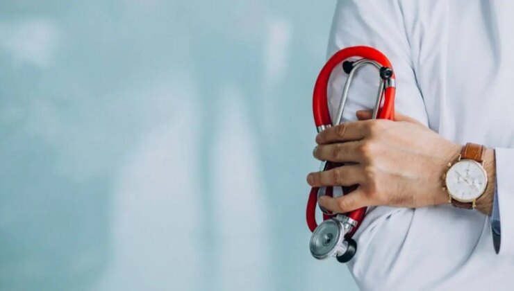 Hekim Birliği’nden defin ruhsatı tepkisi: ‘Hekimlerin yalnız, güvencesiz ve donanımsız şekilde sahaya sürülmesini kabul etmiyoruz’