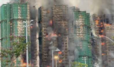 Hong Kong’da yangın faciası: 2 bin daireli site yanıyor