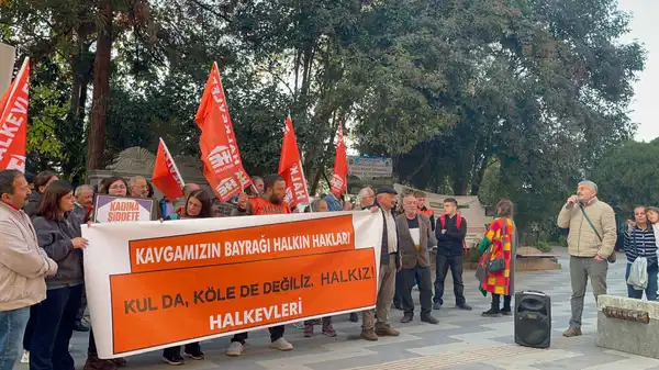 Hopa’da madencilik ve bütçe politikalarına tepki eylemi