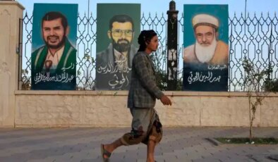 Husiler, 10 BM personelini gözaltına aldı