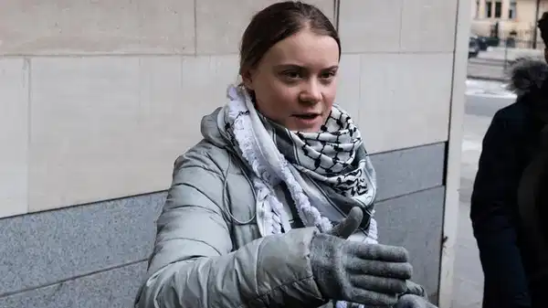 İngiltere’de gözaltına alınmıştı: Ünlü aktivist Greta Thunberg serbest bırakıldı