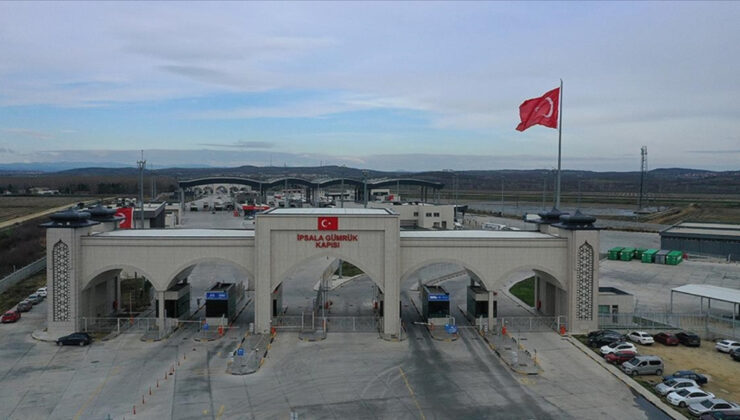 İpsala ve Kipi Gümrük kapılarında tır işlemleri durdu