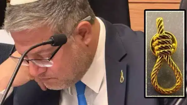 İsrail Meclisi’nde tartışmalı idam tasarısı: Bakan ‘yağlı urgan’ rozeti taktı!