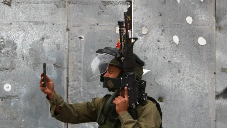 İsrail ordusu üst rütbeli subaylara iPhone zorunluluğu getirdi