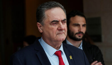 İsrail Savunma Bakanı: Suriye’de bir milimetre dahi çekilmeyeceğiz