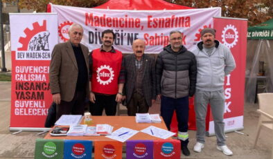 İşten çıkarılan Divriğili madencilerin başlattığı imza kampanyasına Belediye Başkanı Akbaş’dan destek: ‘İşçimize sahip çıkacağız’