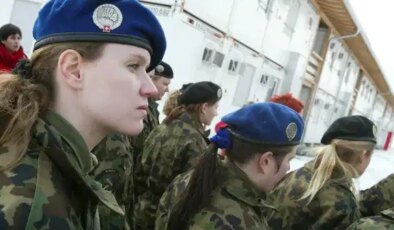 İsviçre referandumunda iki büyük ret: Kadınlara askerlik ve milyoner vergisi yok