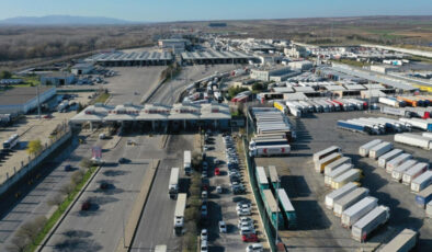 Kapıkule Gümrük Kapısı’nda ticari araç geçişinde tarihi rekor