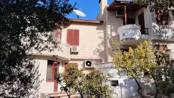 Kayahan’ın ‘Gönül Köşkü’ satışa çıkarıldı