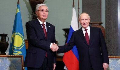 Kazakistan Cumhurbaşkanı Tokayev, Putin’le Ukrayna hakkında görüştü