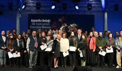 Kolektifin Belleği: İBB Koleksiyonları sergisi açıldı